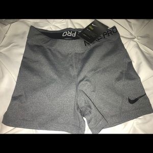 Nike Pro